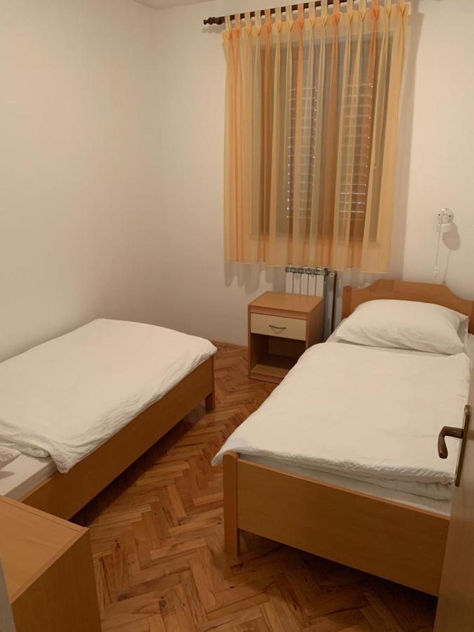 Bed and Breakfast Vila Albatros Ровинь Экстерьер фото