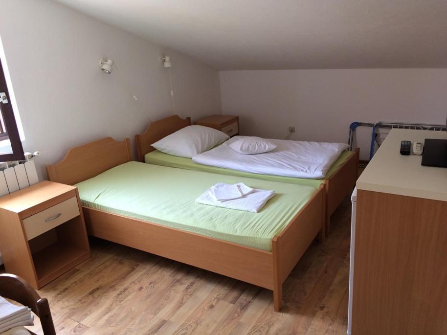 Bed and Breakfast Vila Albatros Ровинь Экстерьер фото