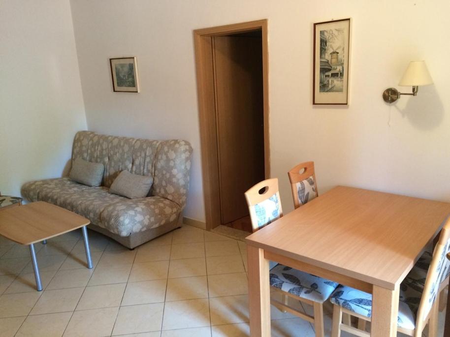 Bed and Breakfast Vila Albatros Ровинь Экстерьер фото