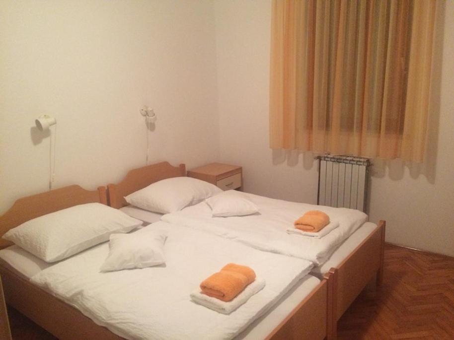 Bed and Breakfast Vila Albatros Ровинь Экстерьер фото